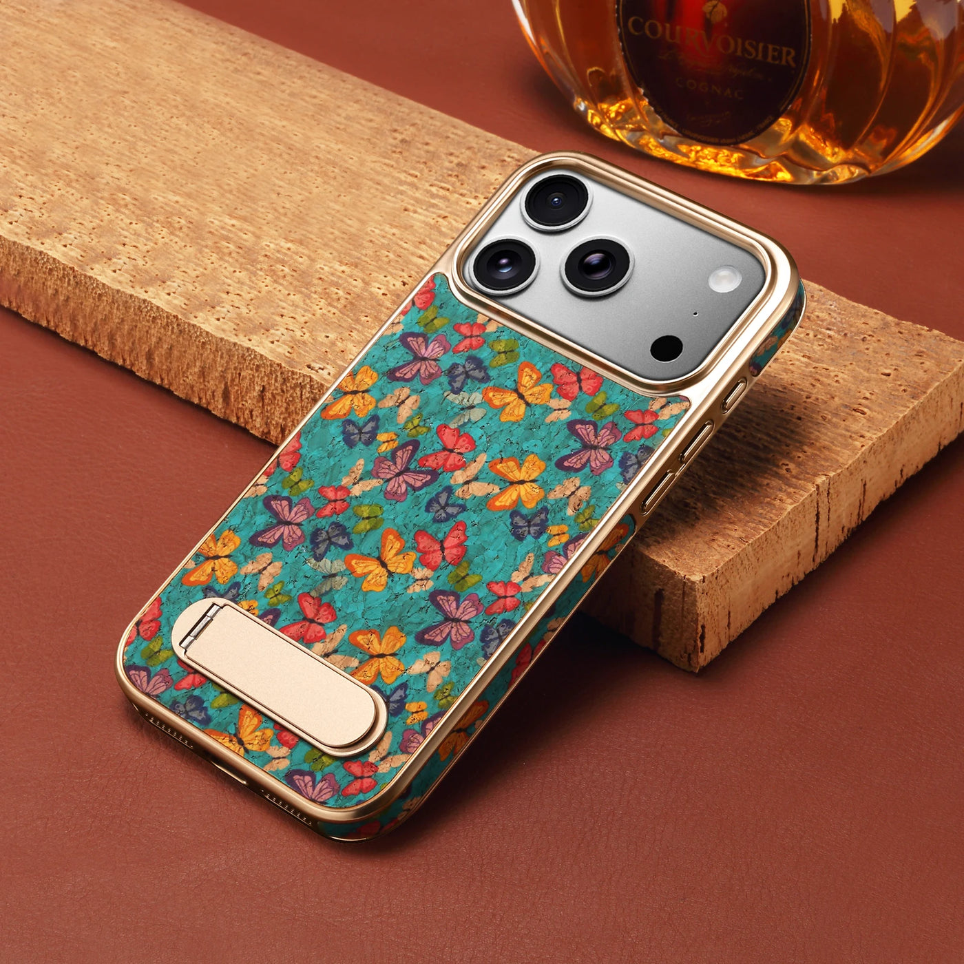 Capa de Celular Magnética com Suporte de Carregamento Sem Fio Denior Air Cork Butterfly Totem, Compatível com iPhone 17/16/15/14/13 Pro Max Plus