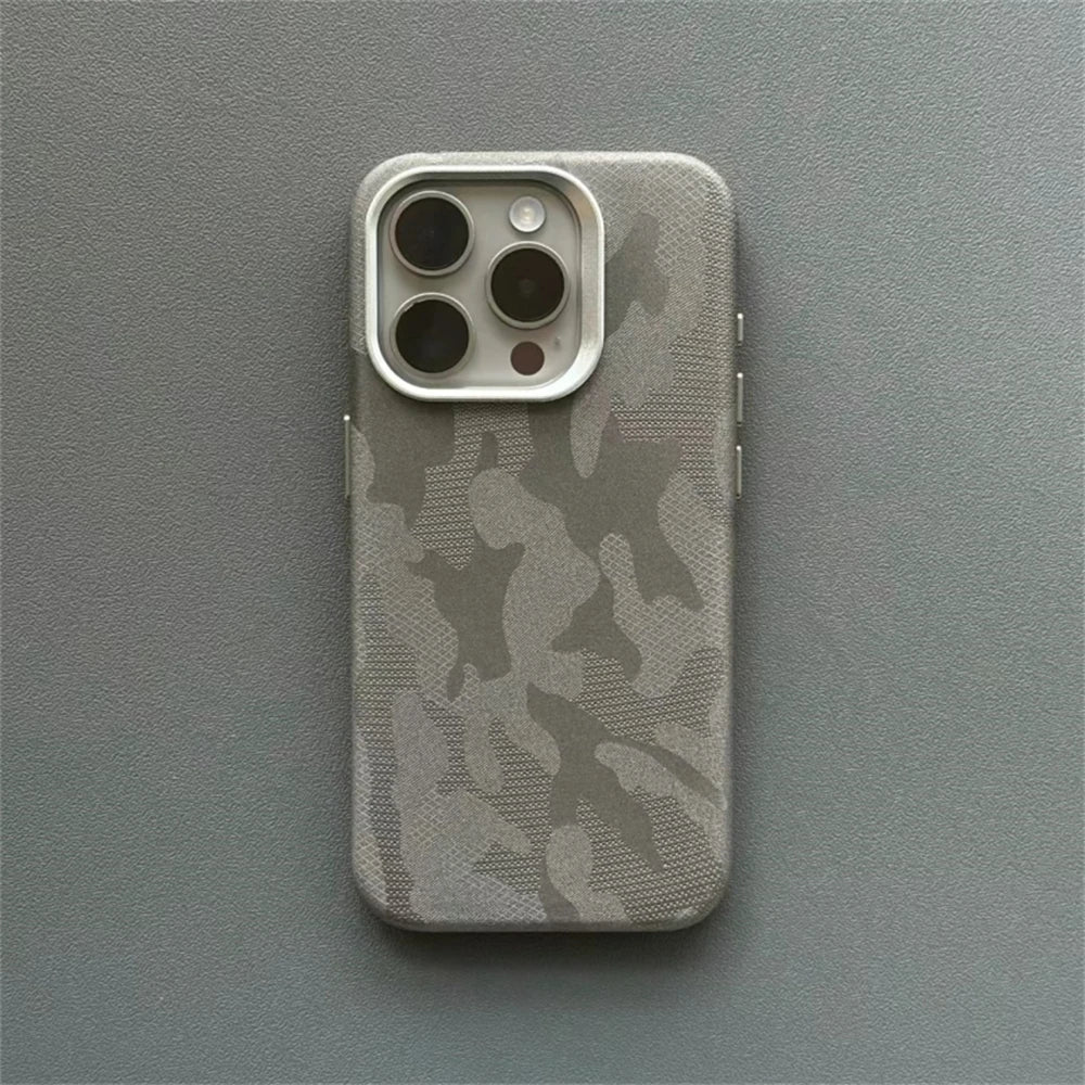 Capa Magnética de Couro Camuflado de Luxo à Prova de Choque para iPhone 17 Pro Max 16 15 14 13 12 com Suporte para Carregamento Sem Fio MagSafe
