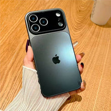 Capa I Glass 2026 com Logo para iPhone